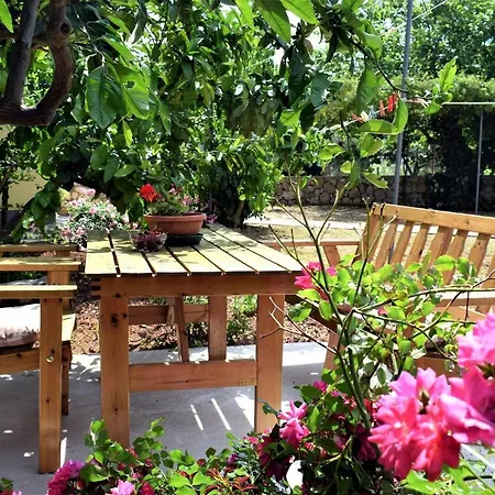 Anastazio Apartment *